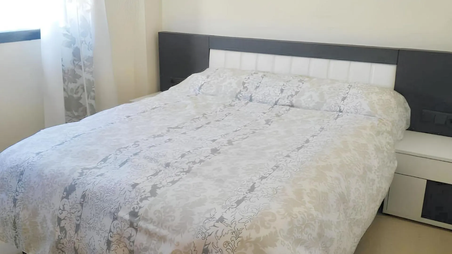 Comfortable Apartment In Almeria With Shared Pool 72 M² Retamar