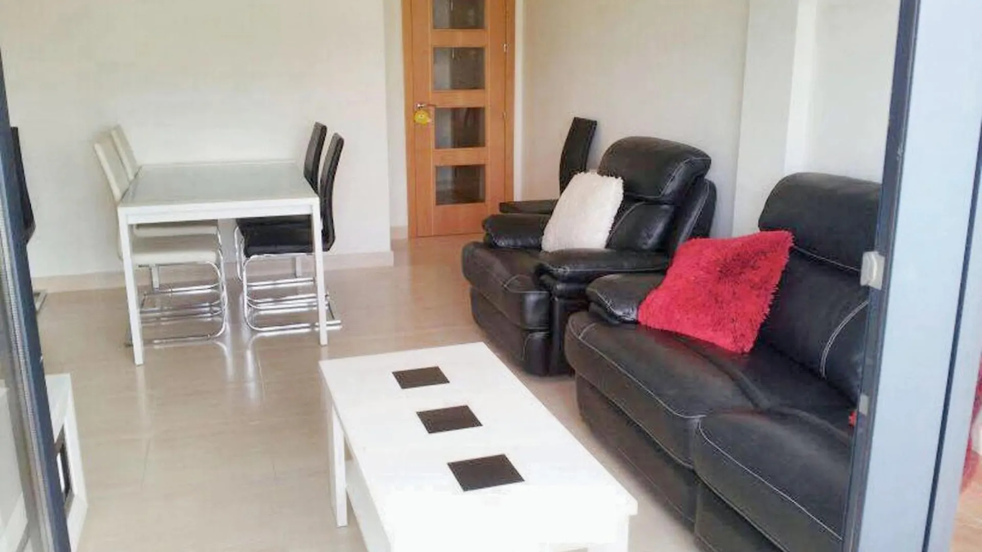 Comfortable Apartment In Almeria With Shared Pool 72 M² Retamar  0*, Retamar (Almeria)